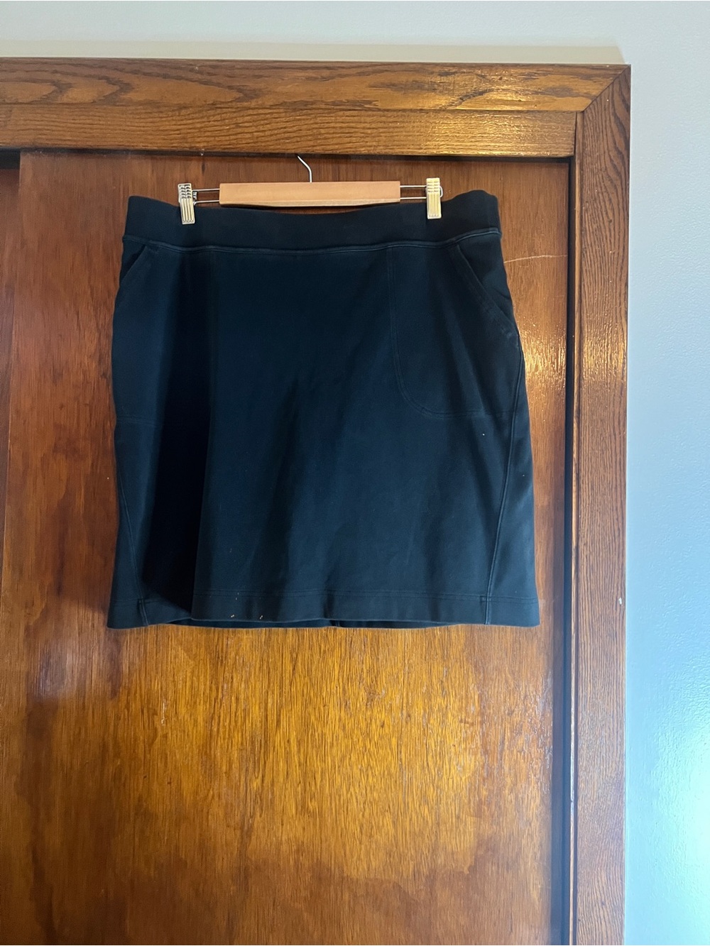 Duluth Trading Co Black Stretch Mini Skirt